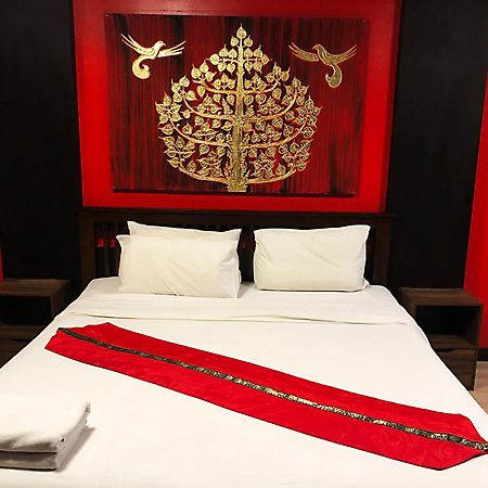 Zip Hotel & Restaurant Паттайя Экстерьер фото