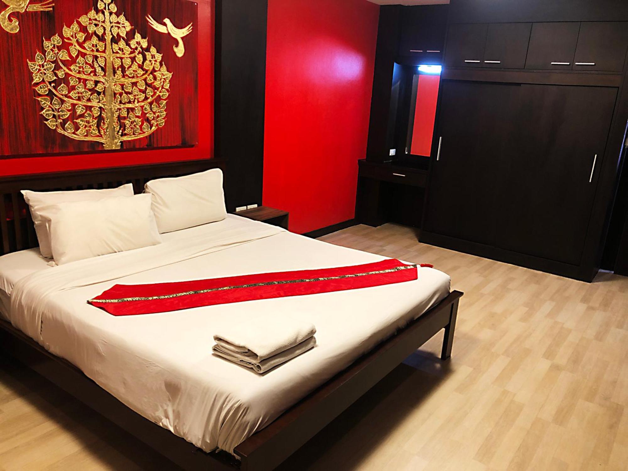 Zip Hotel & Restaurant Паттайя Экстерьер фото